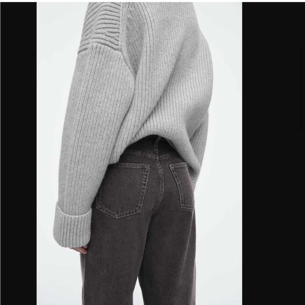 COS ARCH TAPERED ORGANIC COTTON JEANS in Black $135 - Picture 3 of 8